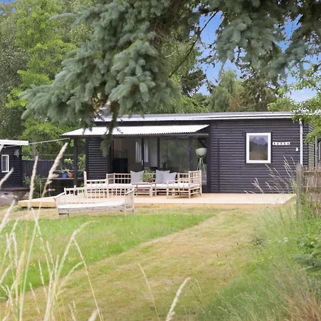 Near Nordic Summerhouse 10 Min From Tisvilde Vejby